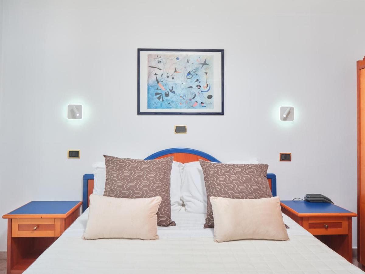 Hotel Ascot Riccione Buitenkant foto