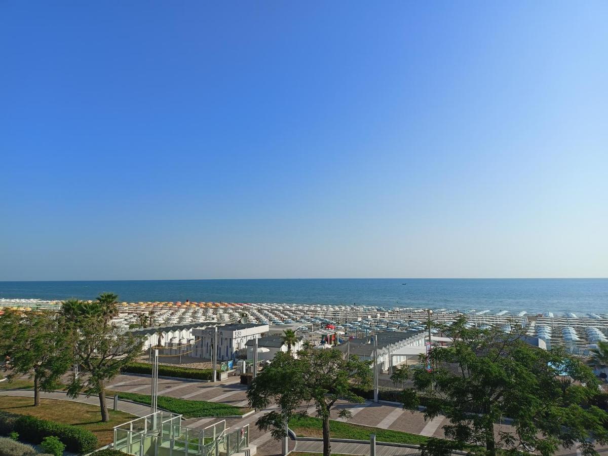 Hotel Ascot Riccione Buitenkant foto