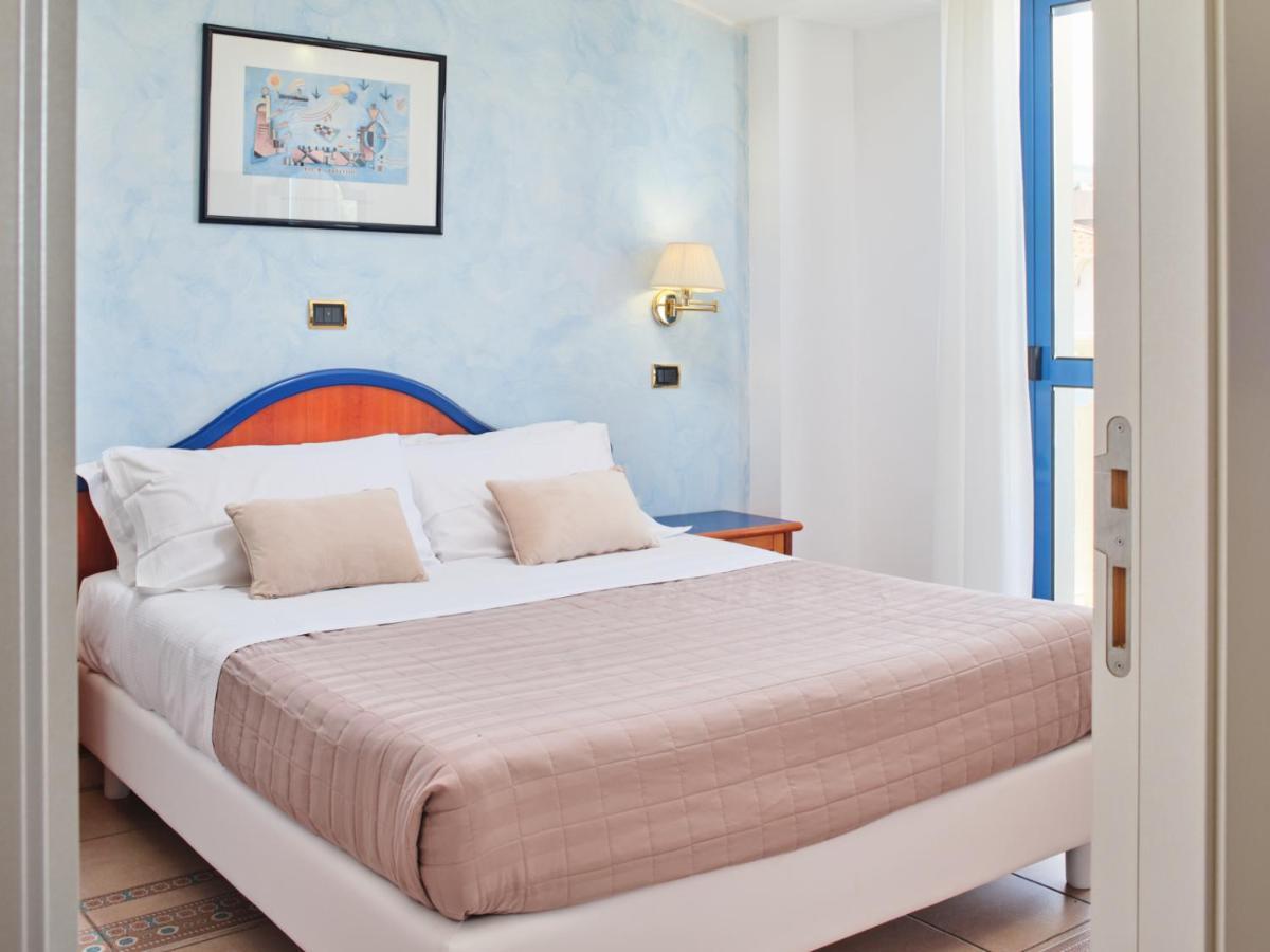 Hotel Ascot Riccione Buitenkant foto