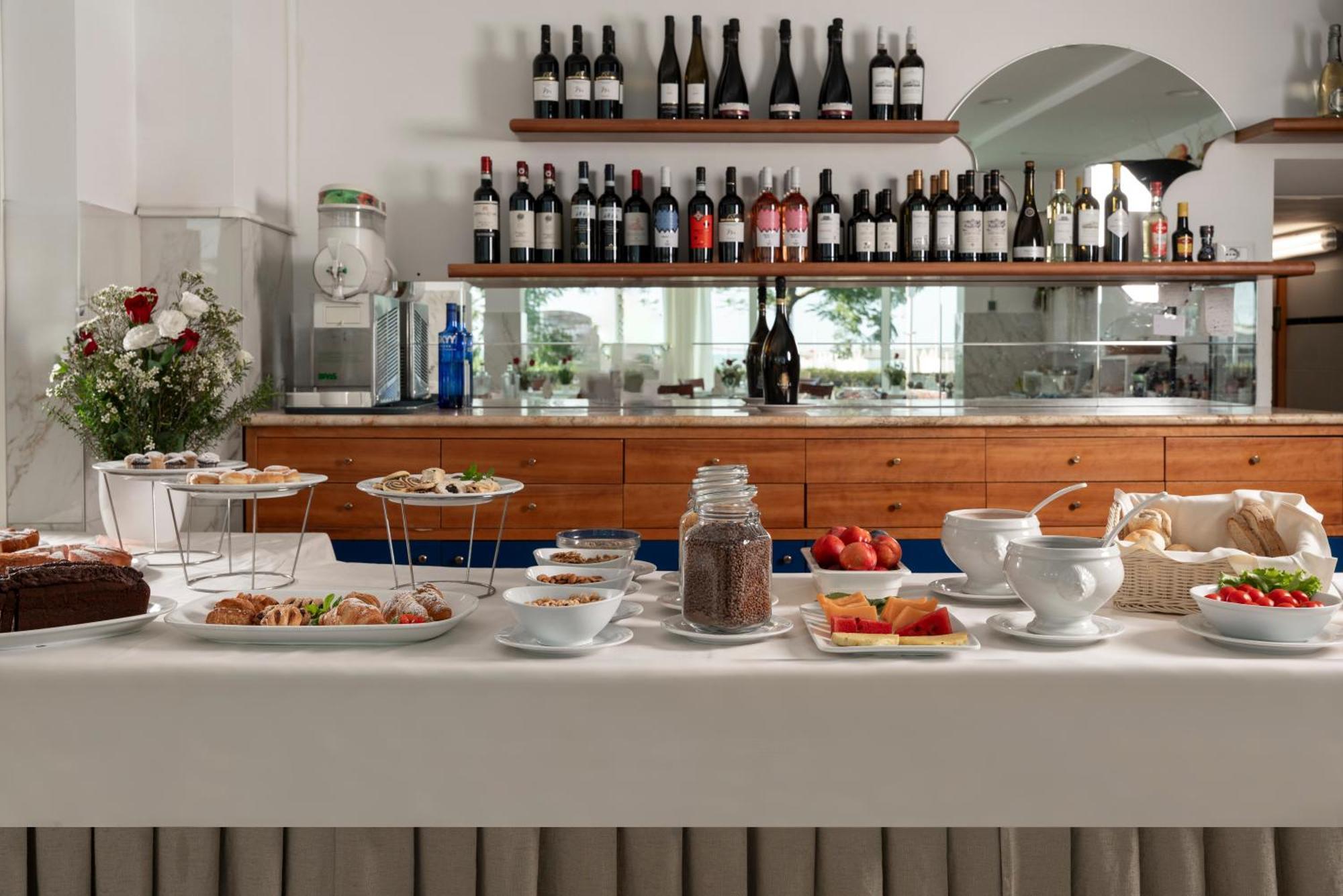 Hotel Ascot Riccione Buitenkant foto