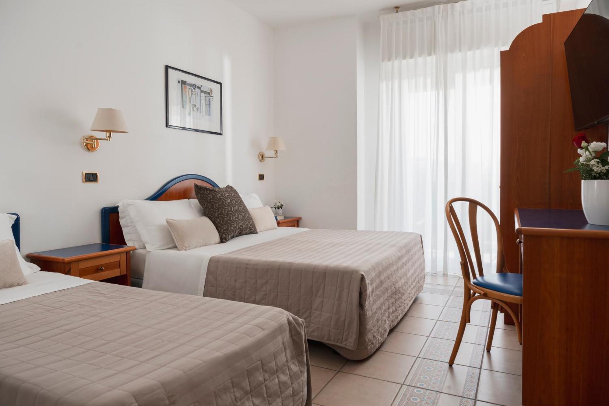 Hotel Ascot Riccione Buitenkant foto
