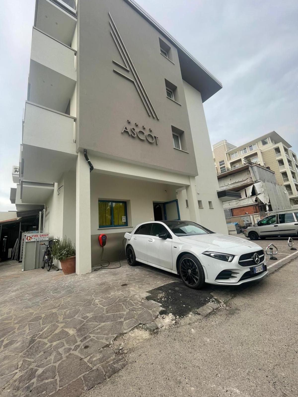 Hotel Ascot Riccione Buitenkant foto